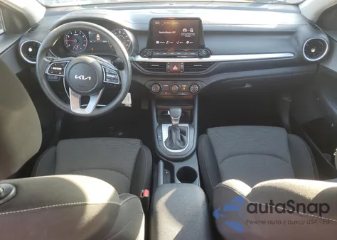 2024 Kia Forte Lx из США, поврежденный, VIN 3KPF24AD7RE735656